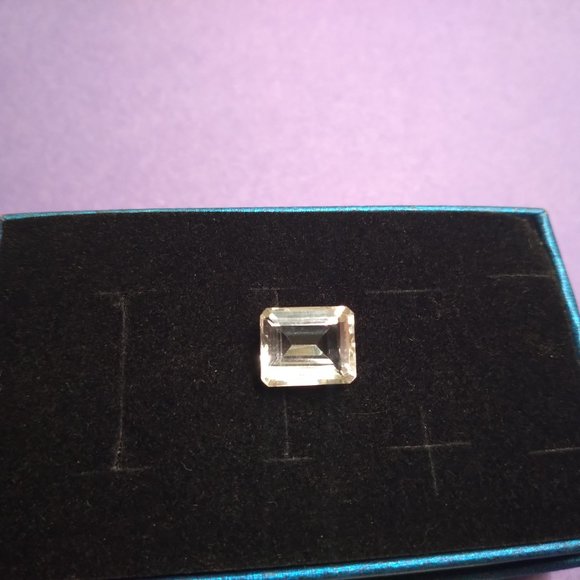 Clear Amethyst Crystal Natural Gemstone Brazilian - Picture 4 of 7